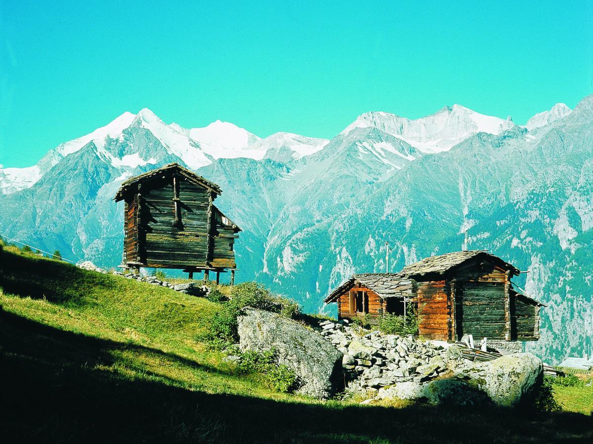Mountain-View Chalet In Heremence With Terrace Dış mekan fotoğraf